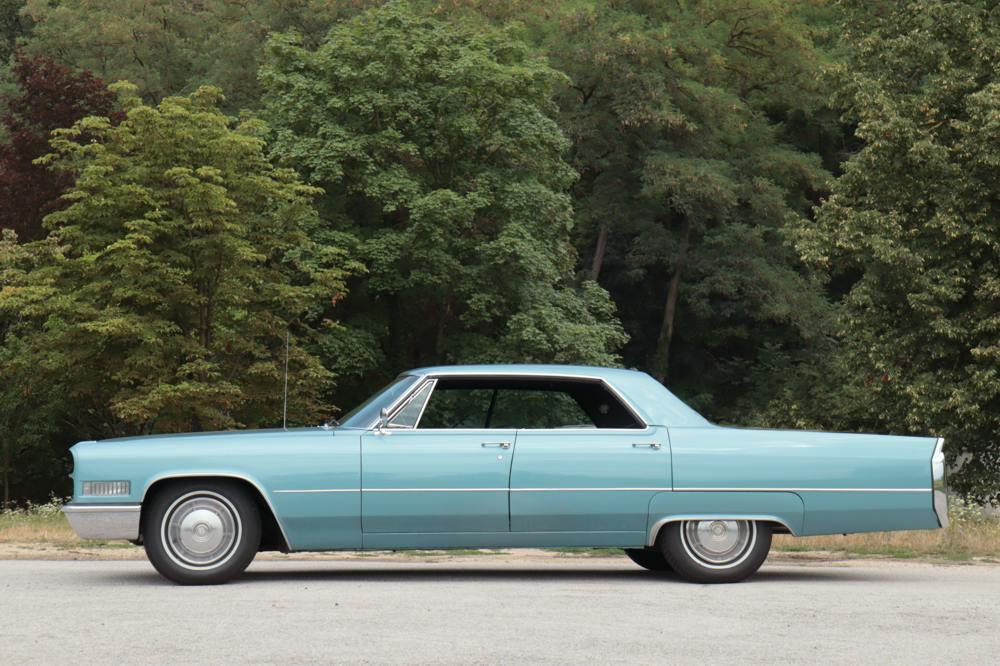 Cadillac De Ville 1966
